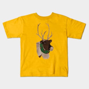 Festive Christmas Reindeer with Wreath and Pine Cones and Holly Berries Kids T-Shirt